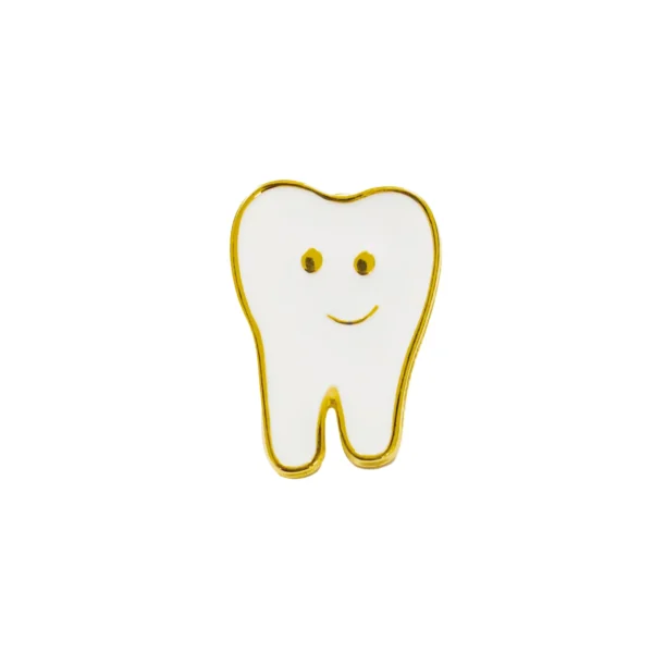 Muela-dorado-scaled-1.webp Pin Muelita Sonriente